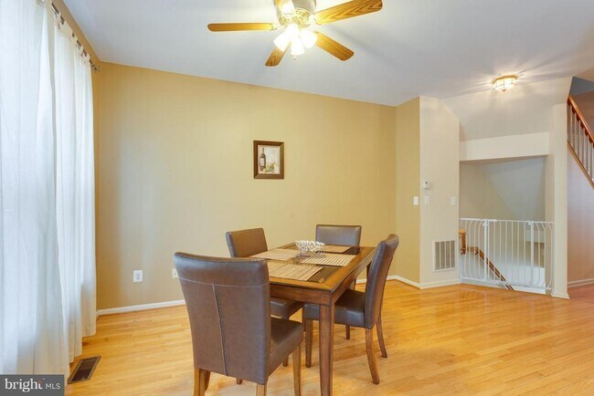 Building Photo - 13396 Burrough Farm Dr