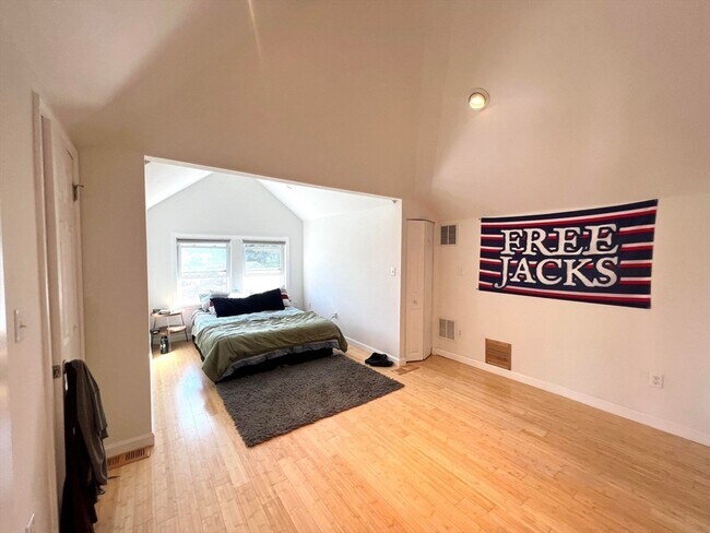 Building Photo - 41 Woodward Ave