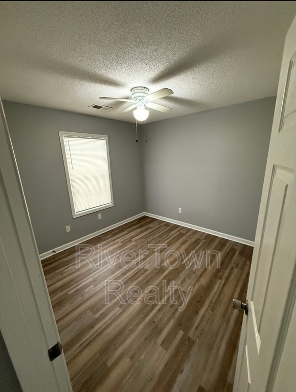 Building Photo - 4669 Raleigh Lagrange Rd