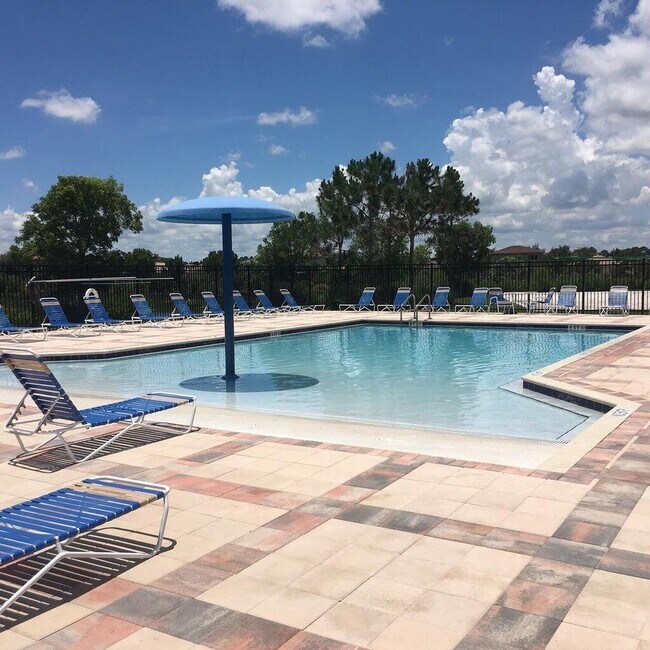 Building Photo - 1999 Newport Isles Blvd