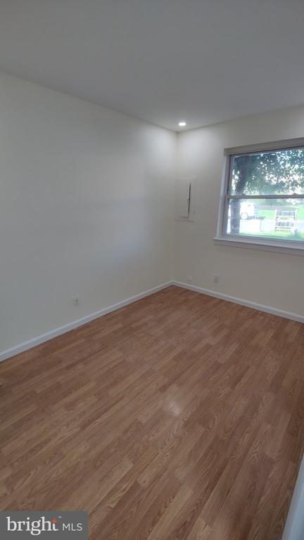 Building Photo - 6 Buttonwood Rd