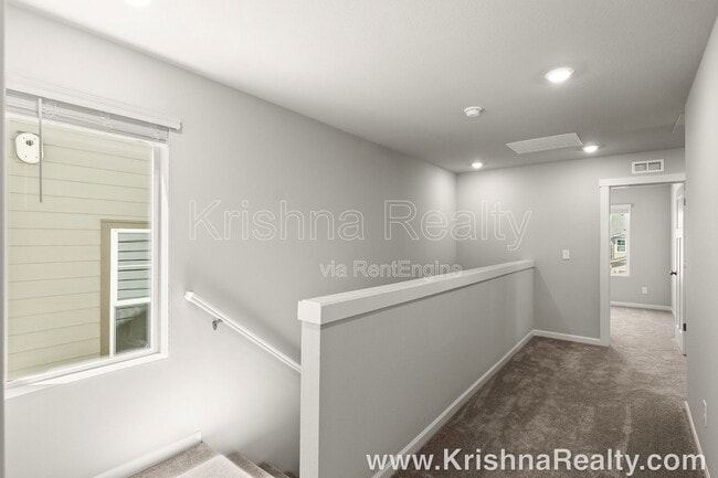 Building Photo - 3513 SE Salal Ln