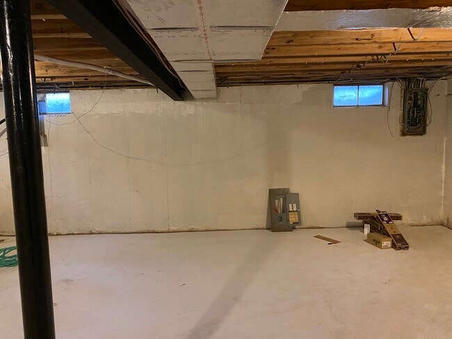 Building Photo - 6108 Lone Pond Ln