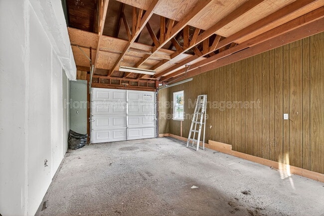 Building Photo - 1700 Dellwood Ct