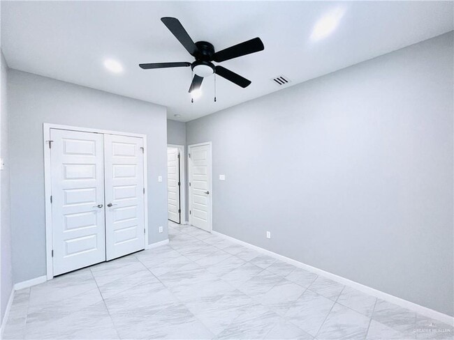 Building Photo - 13 Bella Costa Dr