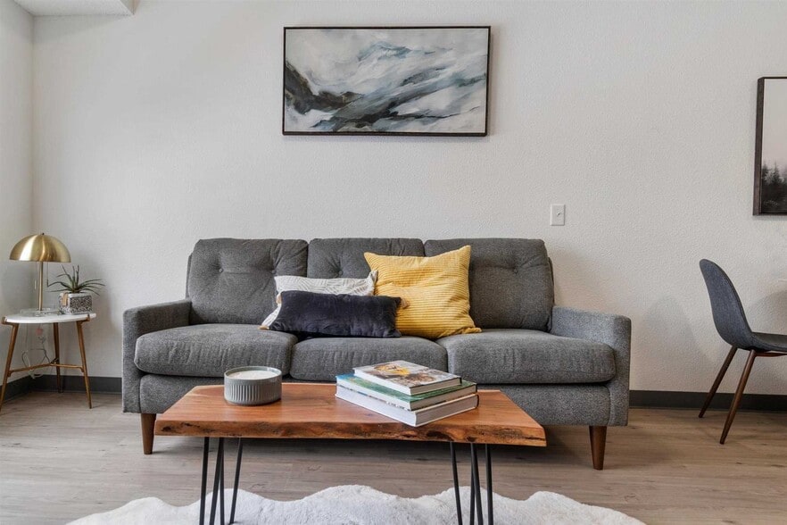 Interior Photo - The Cloud on 5th