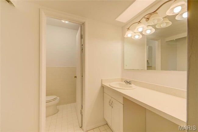 Building Photo - 1219 Blairshire Dr