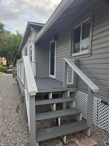 Building Photo - 955 Aragon Ave