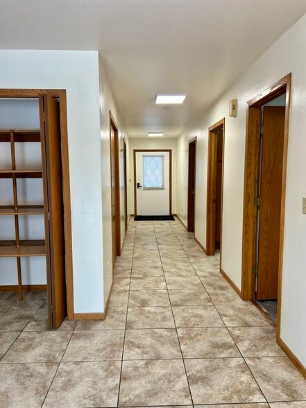 Building Photo - 6008 Jessica St