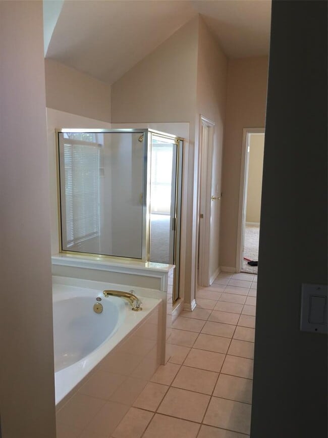 Building Photo - 2505 Merion Cove