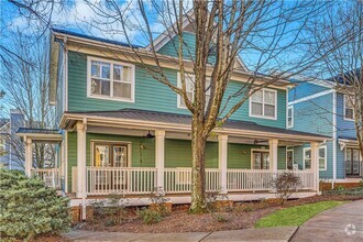 Building Photo - 225 Carlyle Park Dr