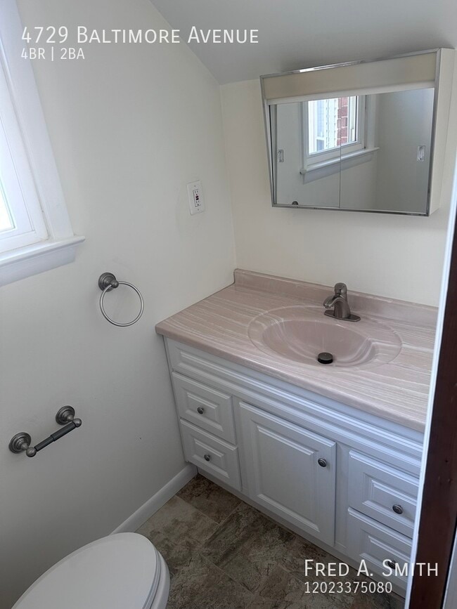 Building Photo - 4729 Baltimore Ave