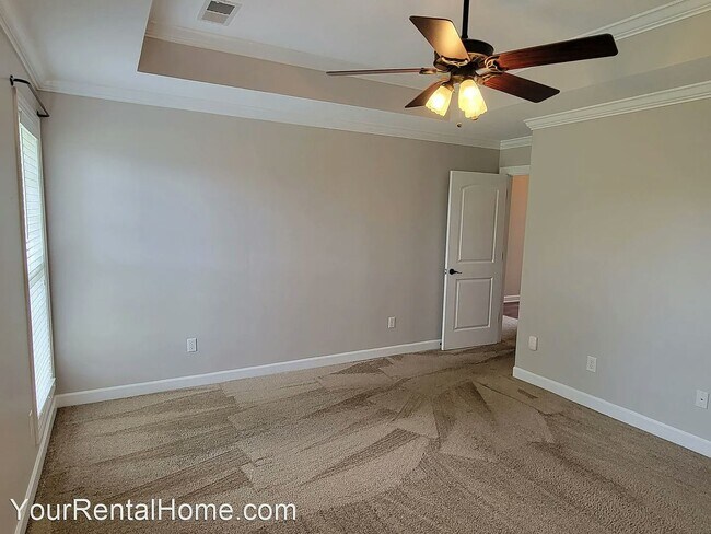 Building Photo - 82 Grove Hill Ln