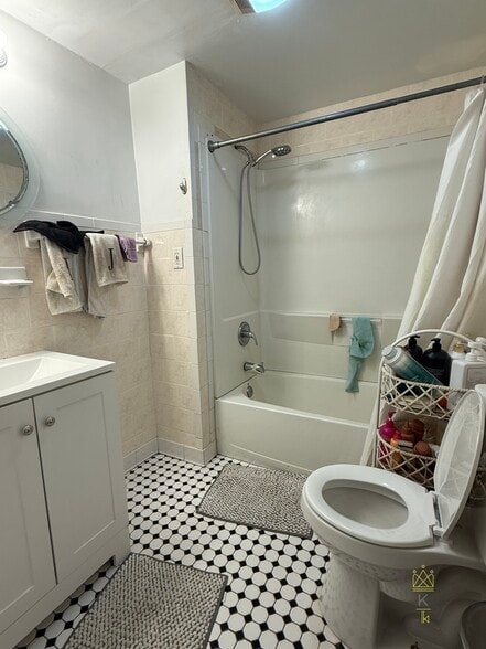 Building Photo - 56 Egmont St