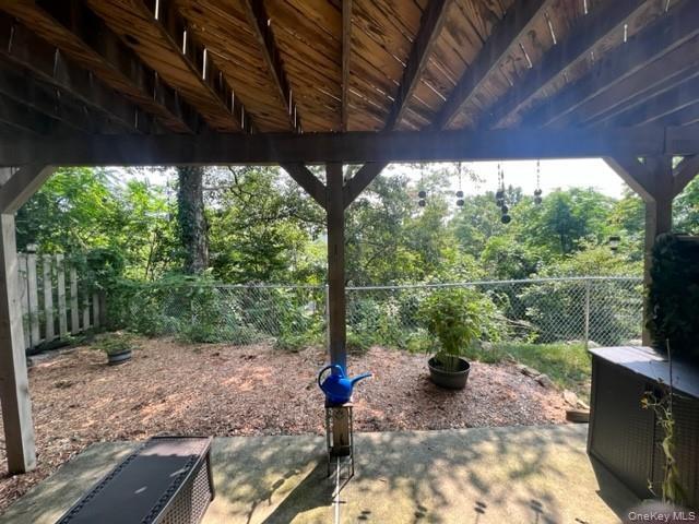 Building Photo - 310 Jersey Ave