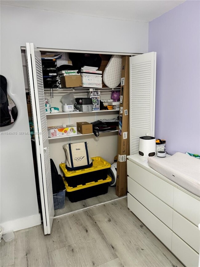 Building Photo - 841 NE 207th Ln