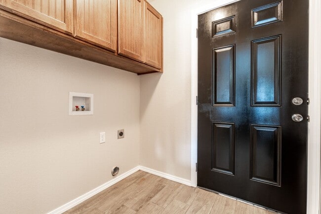 Building Photo - 3811 Mussett Rd