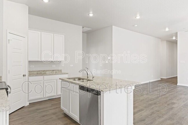 Building Photo - 1133 Eagle Xing