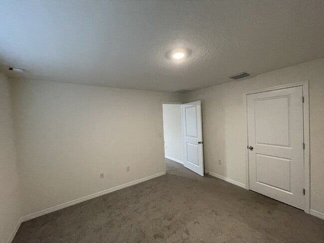 Building Photo - Beautiful 4-Bedroom Modern Home in the Desirable Brookside Community | Ruskin