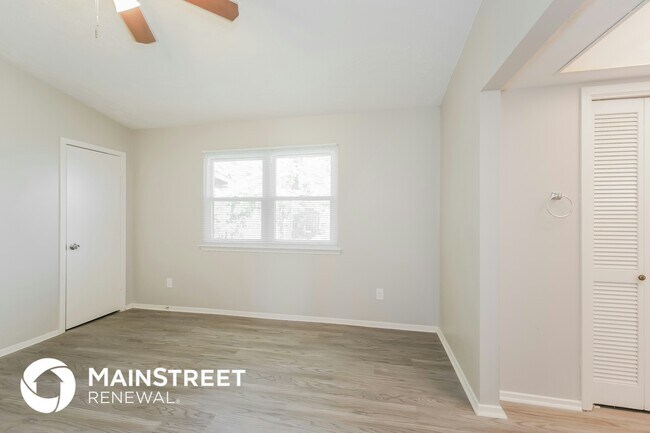 Building Photo - 9902 Towne Brook Ln