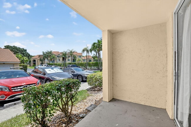 Building Photo - 1733 Village Blvd