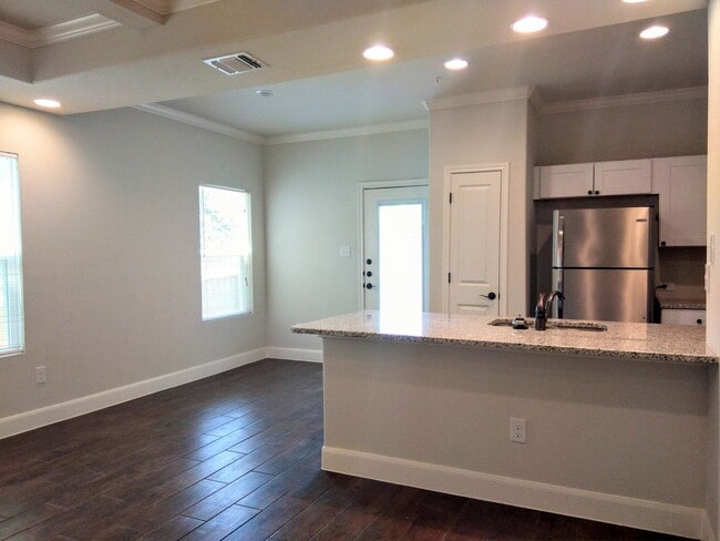 Building Photo - *COMING SOON* 3BR / 2.5BA Home | Fenced Backyard, Garage & Stainless Appliances!