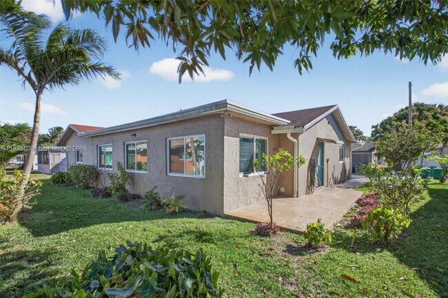 Building Photo - 7613 NW 67th Ave