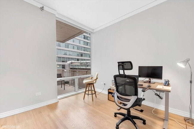 Building Photo - 170 W Polk St