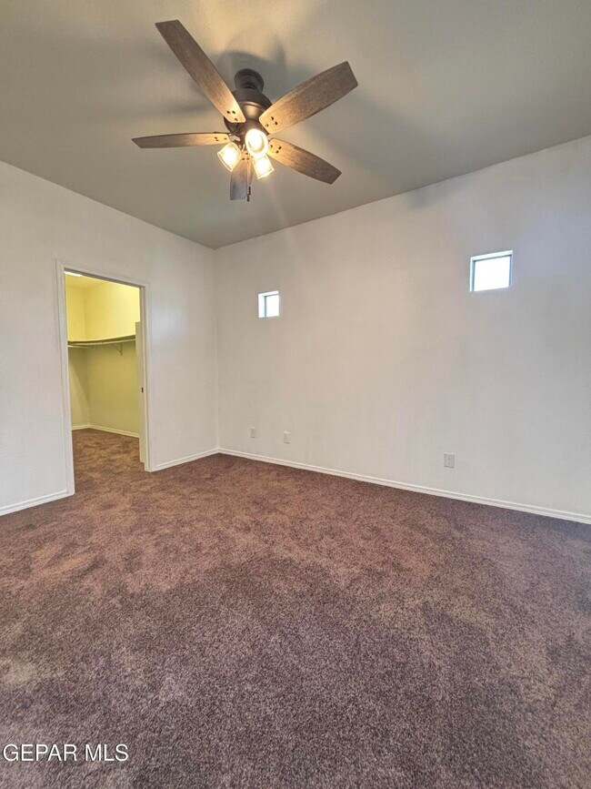 Building Photo - 14749 Sand Gate Dr