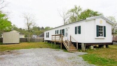 Building Photo - 566 Panther Dr