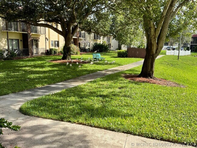 Building Photo - 2050 Oleander Blvd