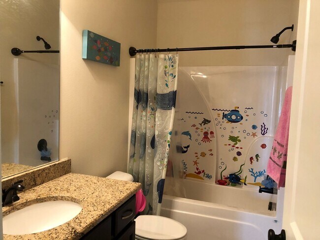 Building Photo - Energy Smart Home!