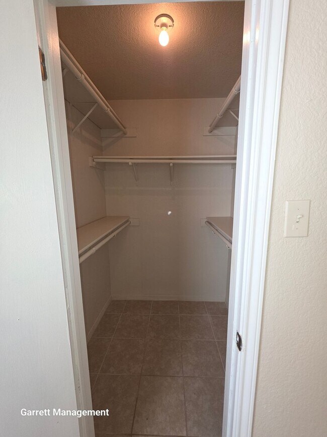 Building Photo - 1707 Taylor St