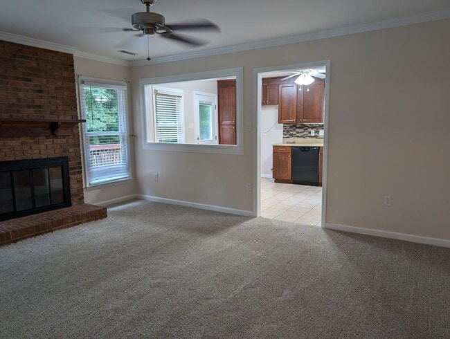 Building Photo - Pristine, 3 bedroom, 2 bath ranch style home located in Sardis Woods!