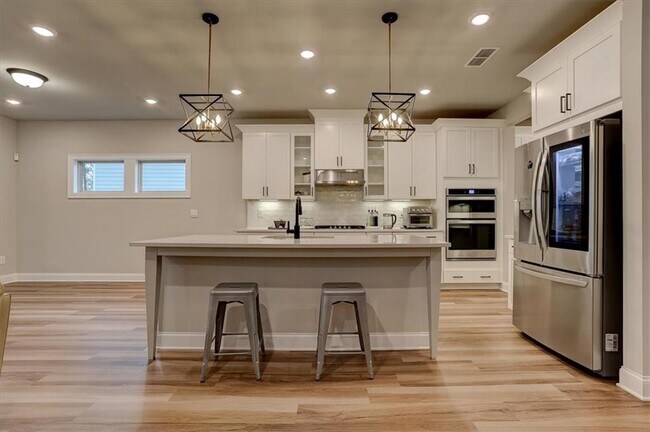Building Photo - 4167 Bethany Manor Dr
