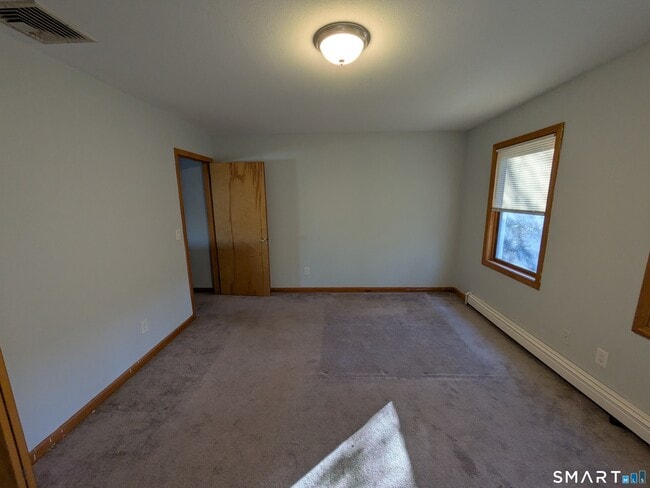 Building Photo - 998 Campbell Ave