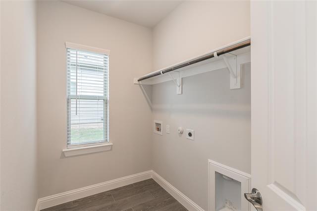 Building Photo - 232 Gardenia Dr