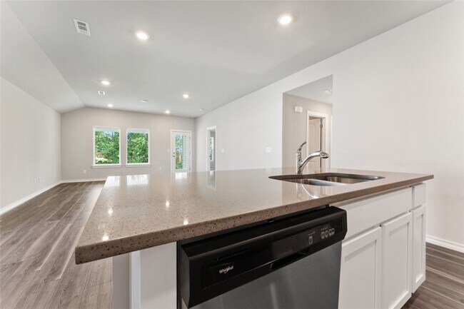 Building Photo - 602 W Cattleman Ct