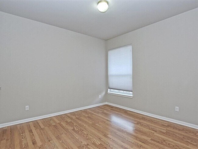 Building Photo - 1836 Chasewood Dr