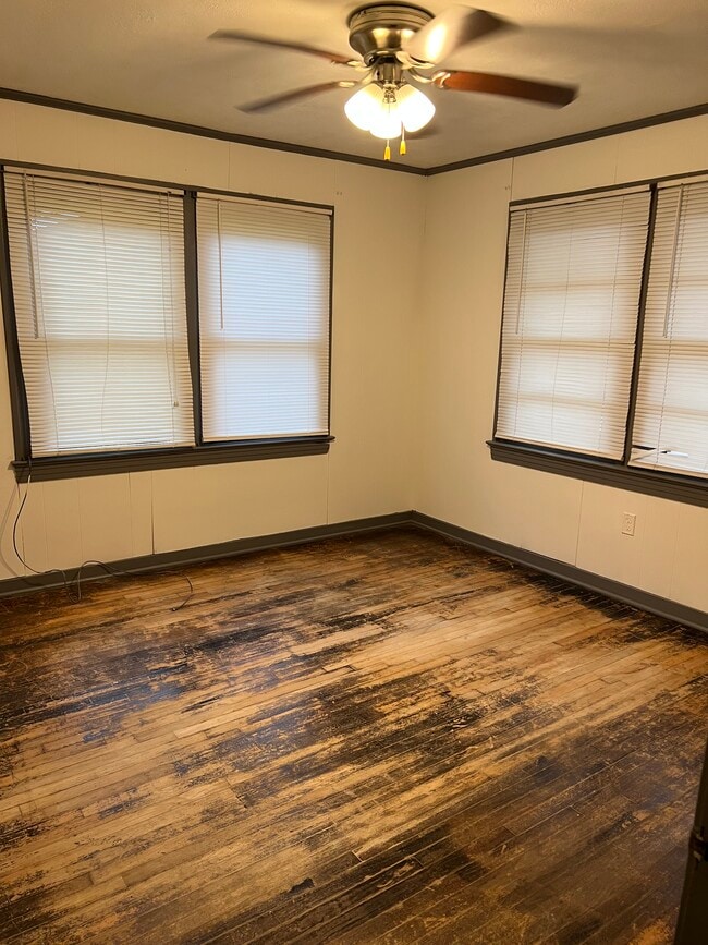 Building Photo - 2446 Balis Dr