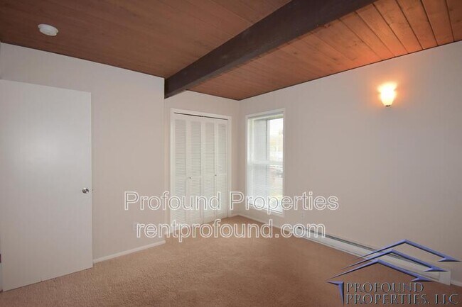 Building Photo - 6050 SW 130th Ave