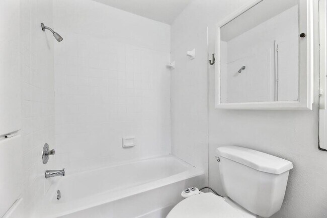 Building Photo - 7601 Woodstone Cove