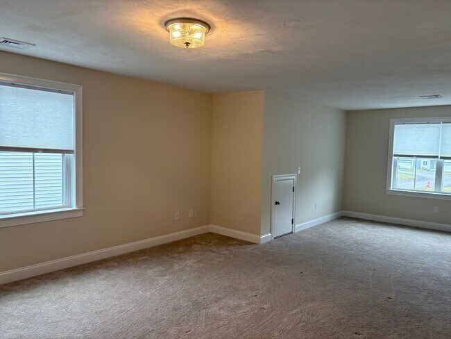 Building Photo - 32 Kodiak Ln