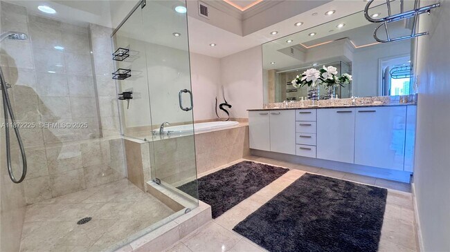 Building Photo - 1830 S Ocean Dr