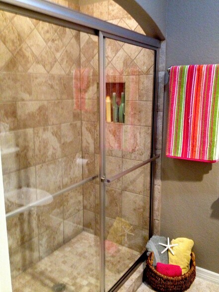 GUEST BATH WITH WALK IN SHOWER - 219 Villa Di Este Ter