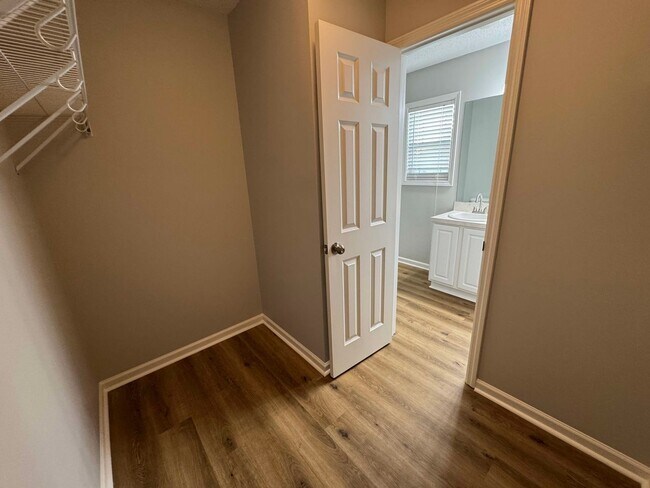 Building Photo - Beautiful Bluffton 3 Bedroom Home in The Willows-Pet Friendly