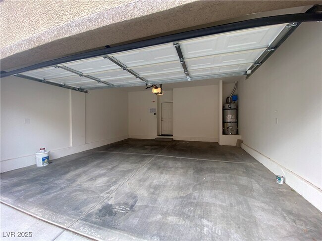 Building Photo - 9614 Vega Carpio Ave
