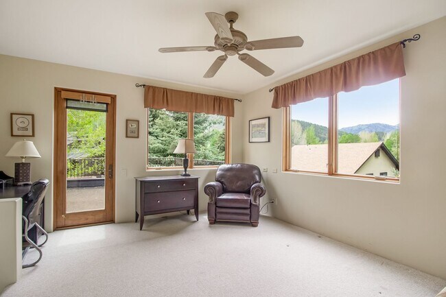 Building Photo - Sun Valley Home, Fully Furnished and Move-in Ready