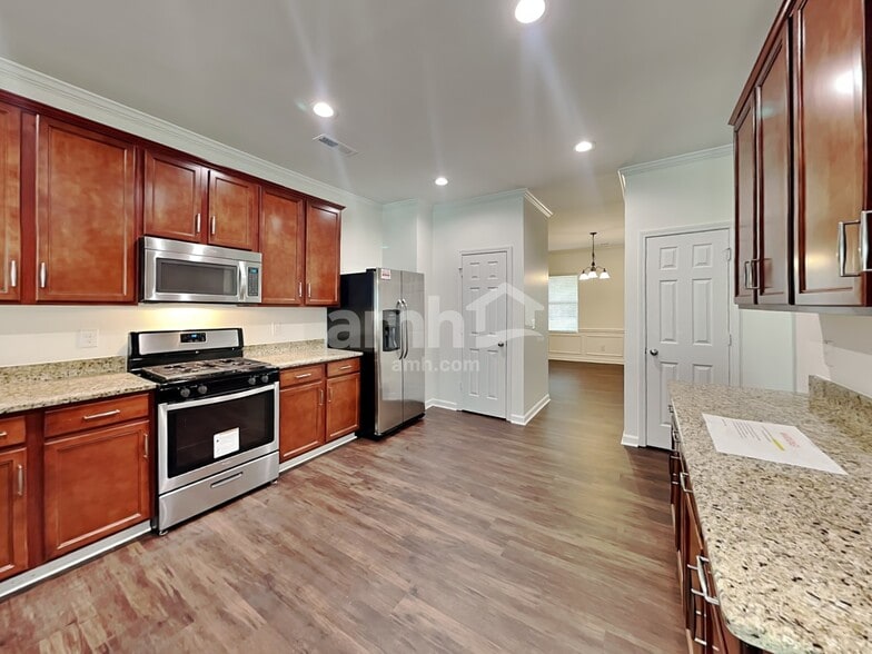 Building Photo - 9924 Paper Tree Rd