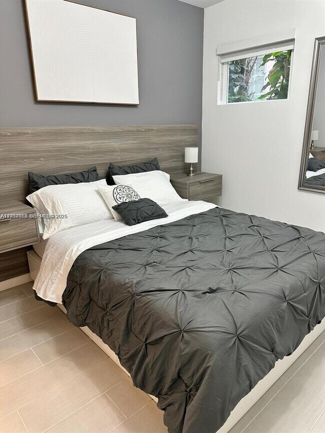 Building Photo - 740 Meridian Ave